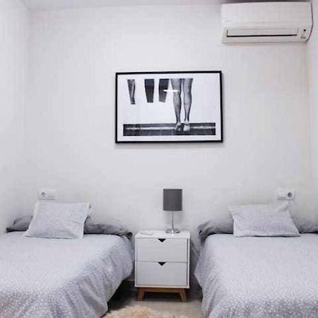 Best Location Apartment In Marbella. Beachfront!! Eksteriør billede