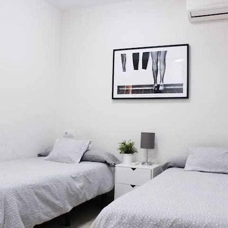 Best Location Apartment In Marbella. Beachfront!! Eksteriør billede