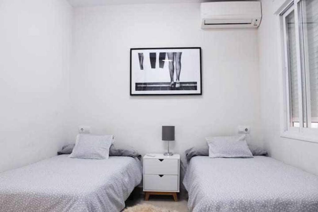 Best Location Apartment In Marbella. Beachfront!! Eksteriør billede